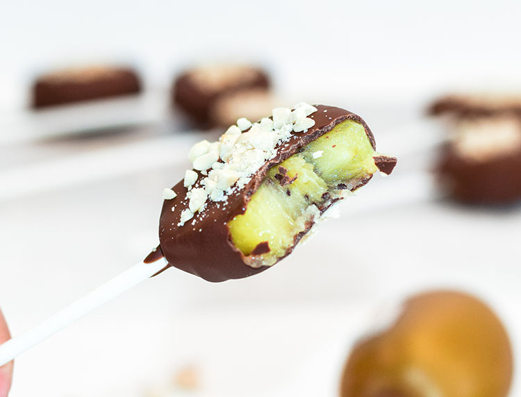 Super Delicious Chocolate Kiwi Pops